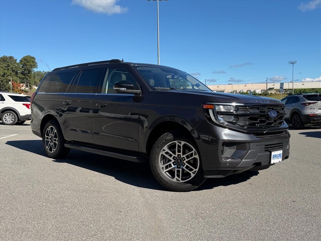 Used 2025 Ford Expedition MAX Active SUV