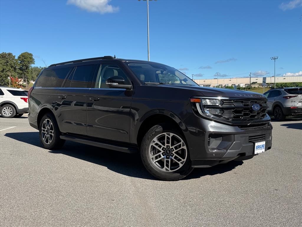 Used 2025 Ford Expedition MAX Active SUV