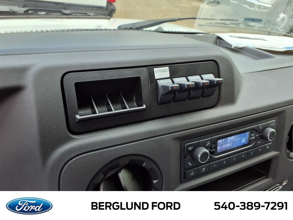 2025 Ford E-Series Cutaway Base - Photo 18