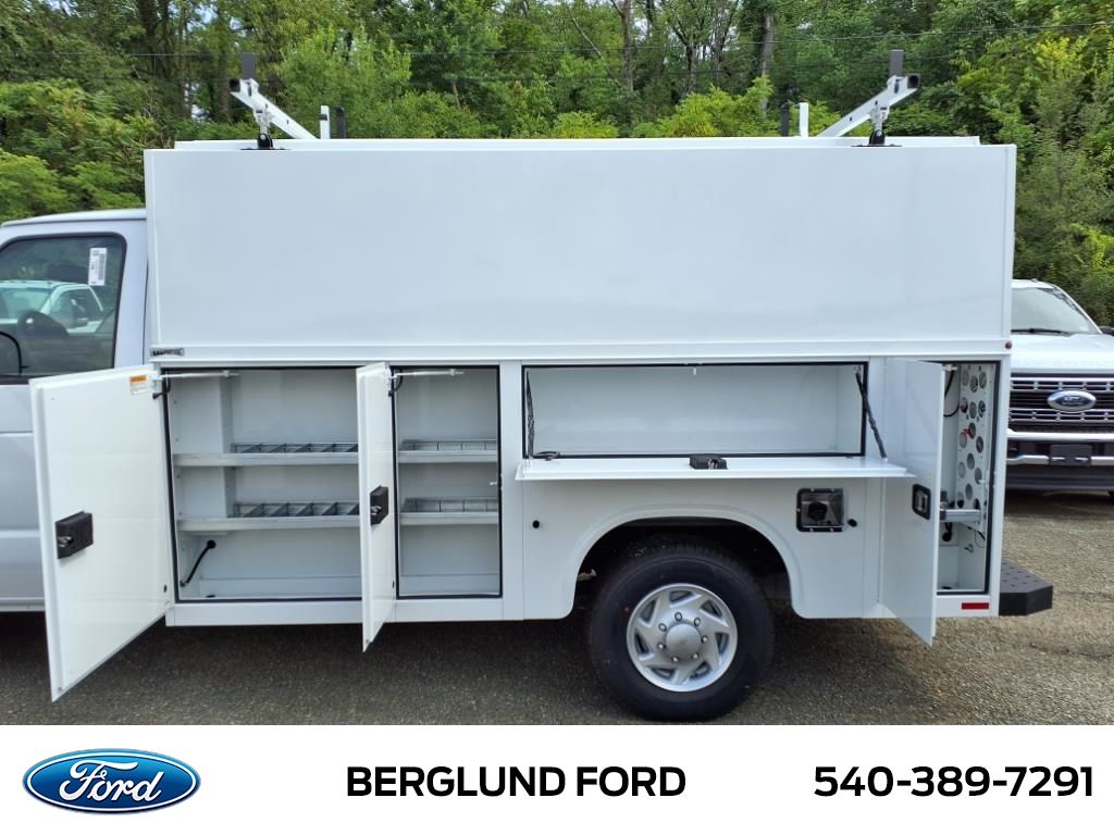 2025 Ford E-Series Cutaway Base - Photo 11