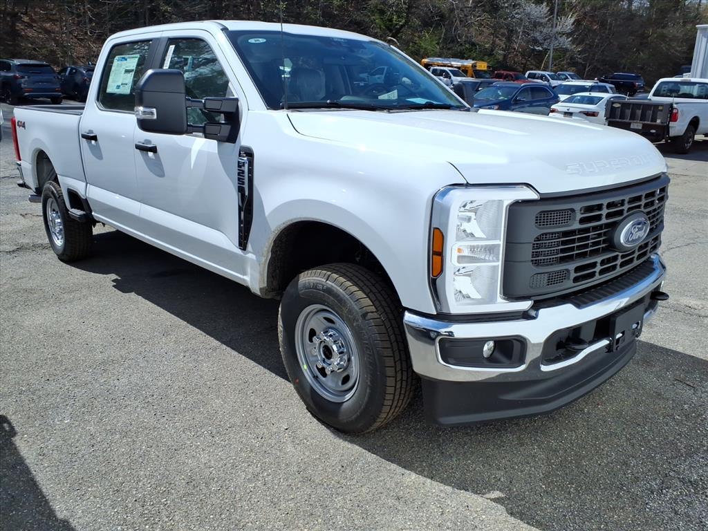 2026 Ford F-250 XL Crew Cab Short Bed Truck