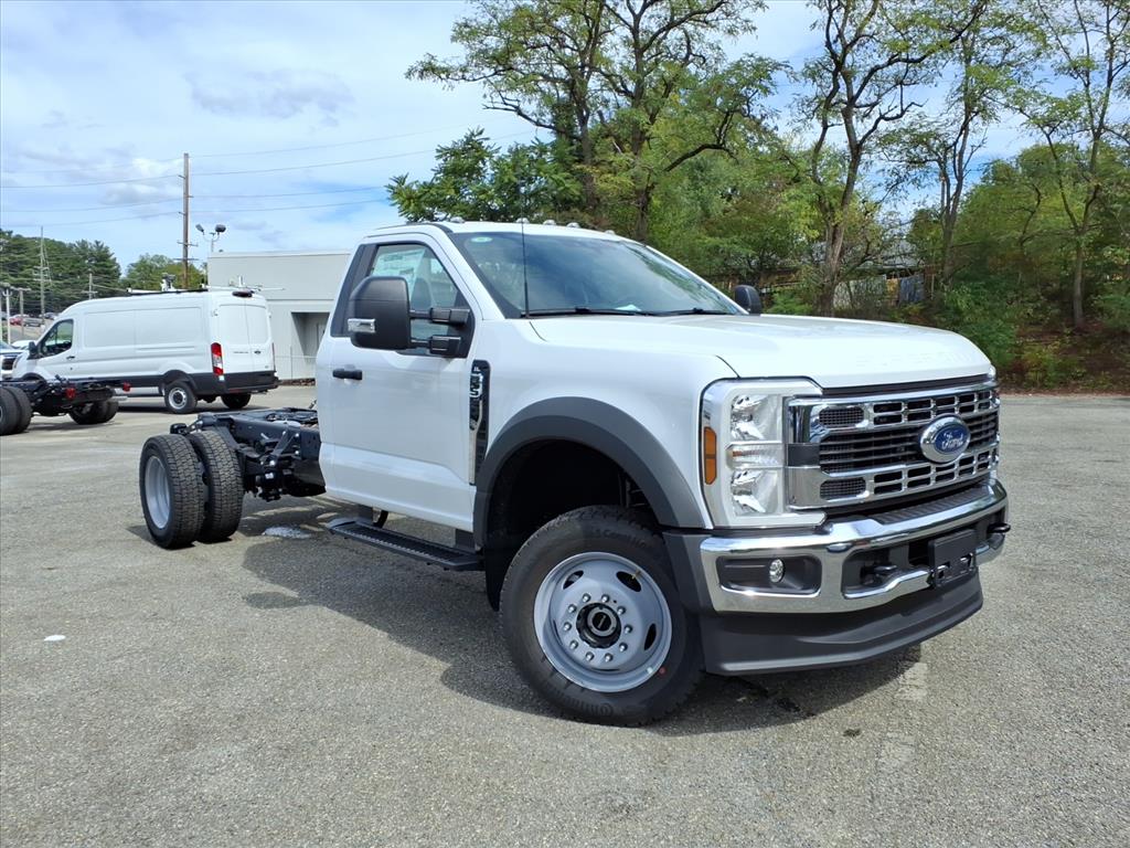2026 Ford F-550 Super Duty Chassis Cab