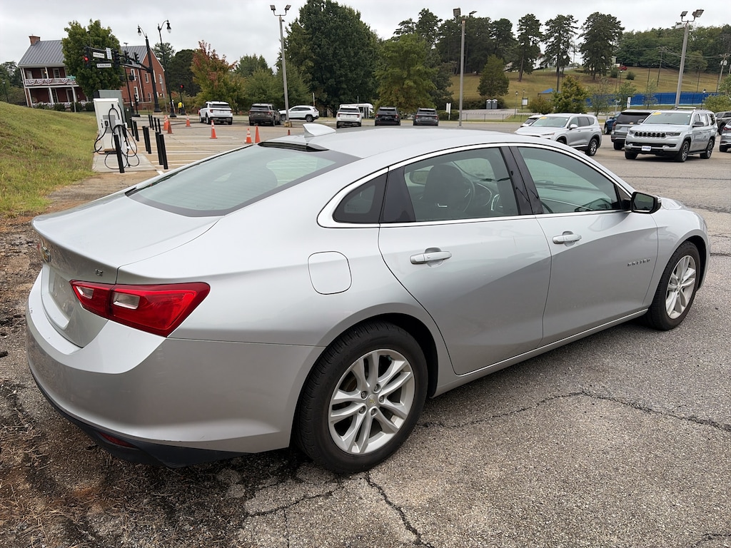 Used 2018 Chevrolet Malibu LT w/1LT Sedan
