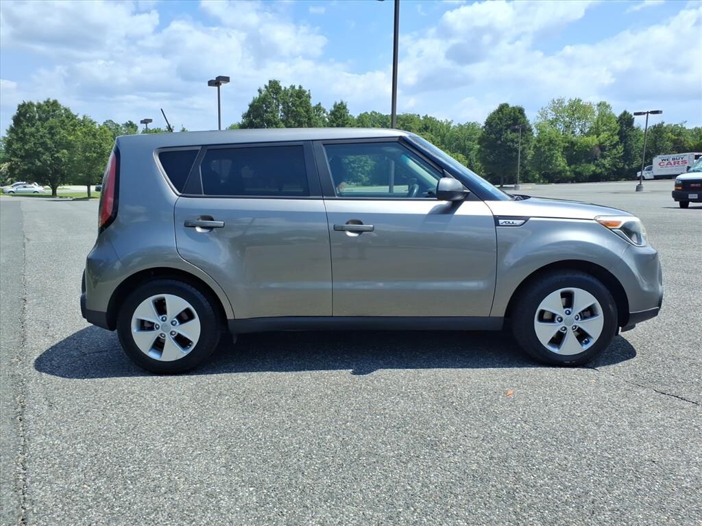 Used 2016 Kia Soul Base