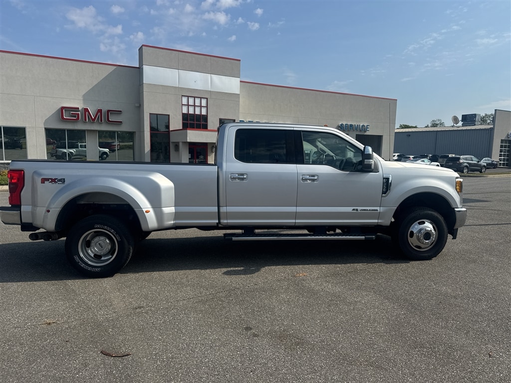 Used 2017 Ford Super Duty F-350 DRW Lariat