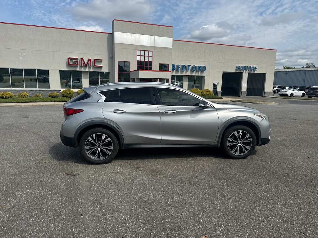 Used 2017 INFINITI QX30 Premium