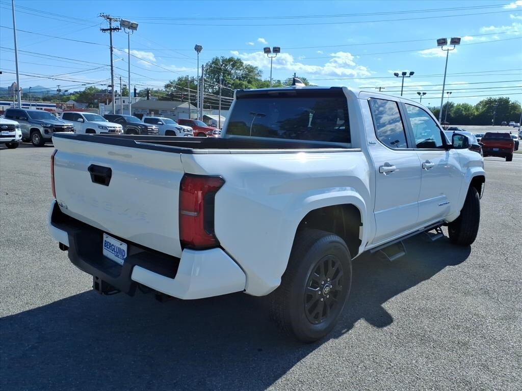 Used 2024 Toyota Tacoma 4WD SR5