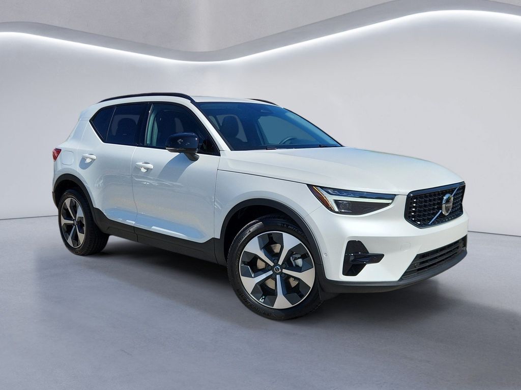 New 2026 Volvo XC40 Plus Sport Utility
