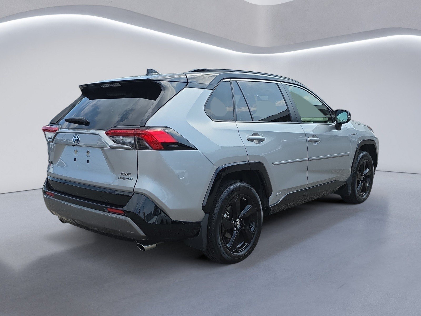 Used 2019 Toyota RAV4 Hybrid XSE SUV