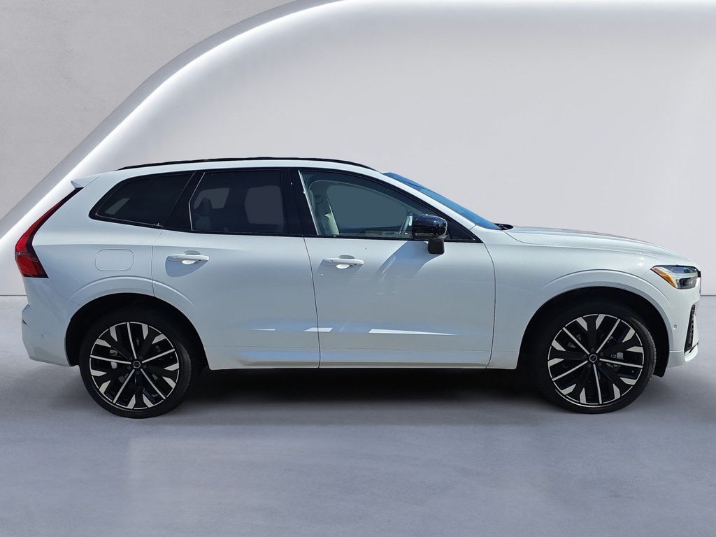 New 2026 Volvo XC60 Ultra Sport Utility