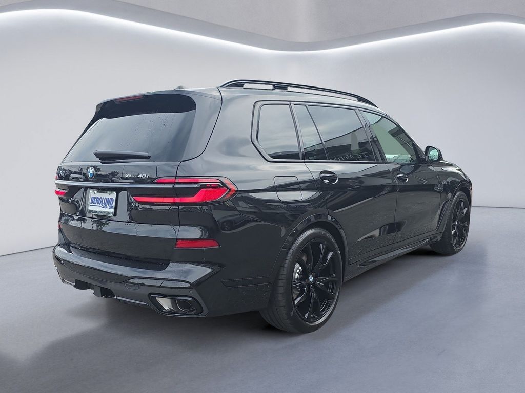 New 2027 BMW X7 xDrive40i Sport Utility
