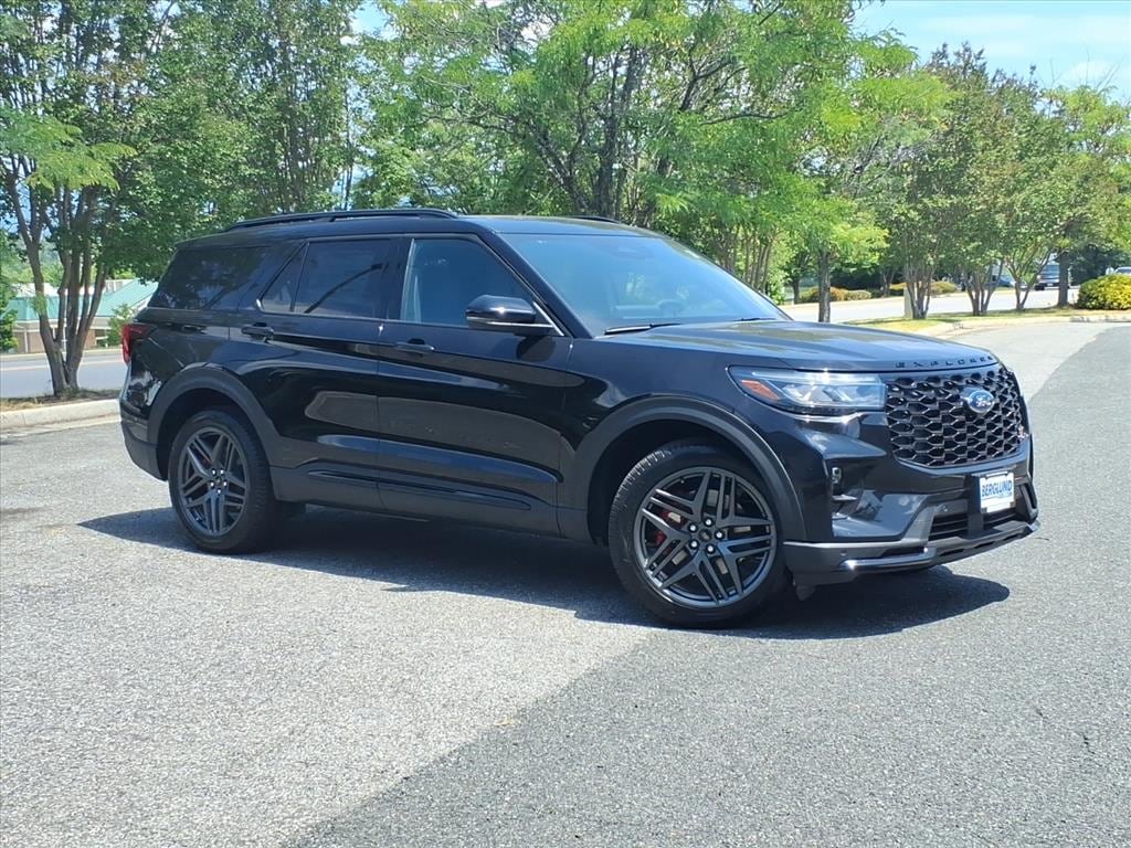 New 2026 Ford Explorer ST Sport Utility