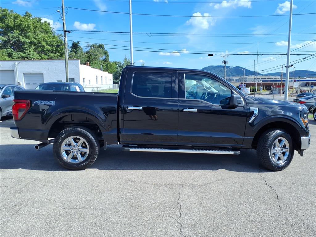 Used 2025 Ford F-150 XLT Cab; Super Crew
