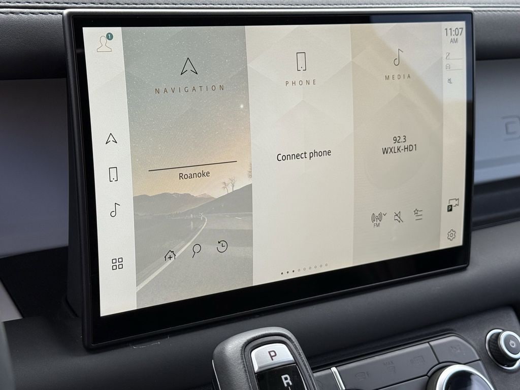 2025 Land Rover Defender X-Dynamic SE - Photo 24