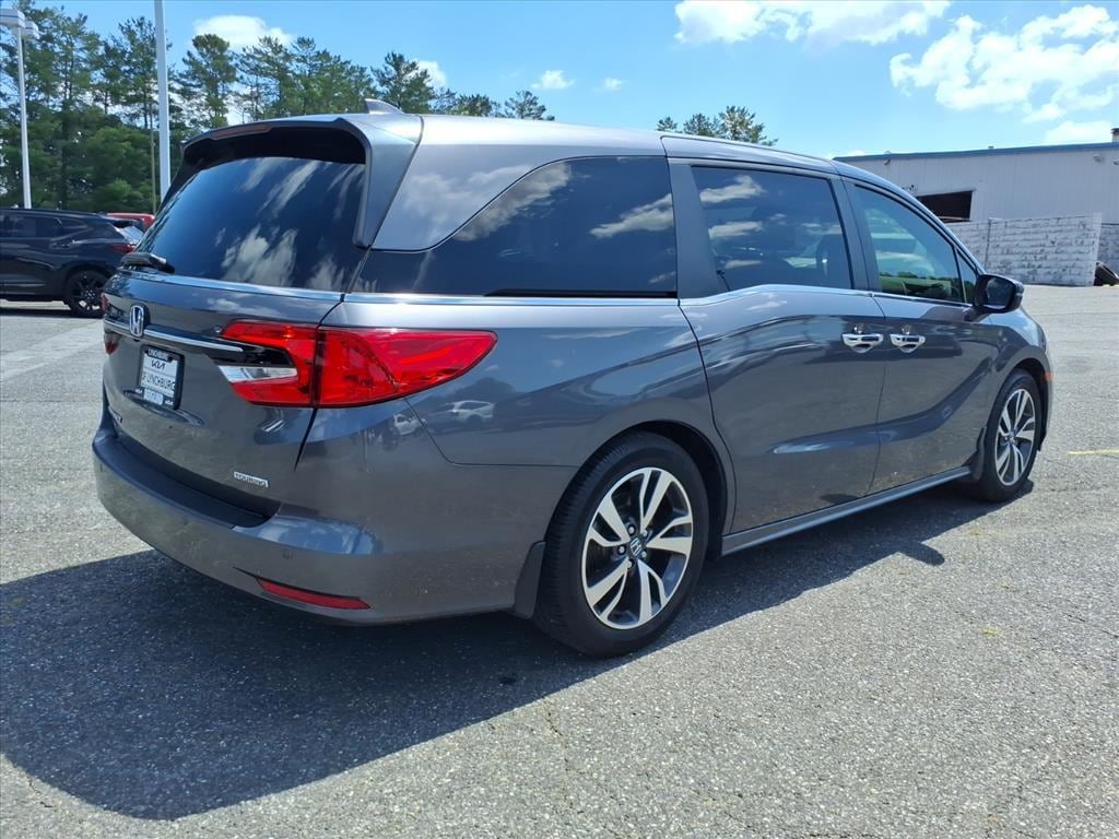 Used 2023 Honda Odyssey Touring Passenger Van