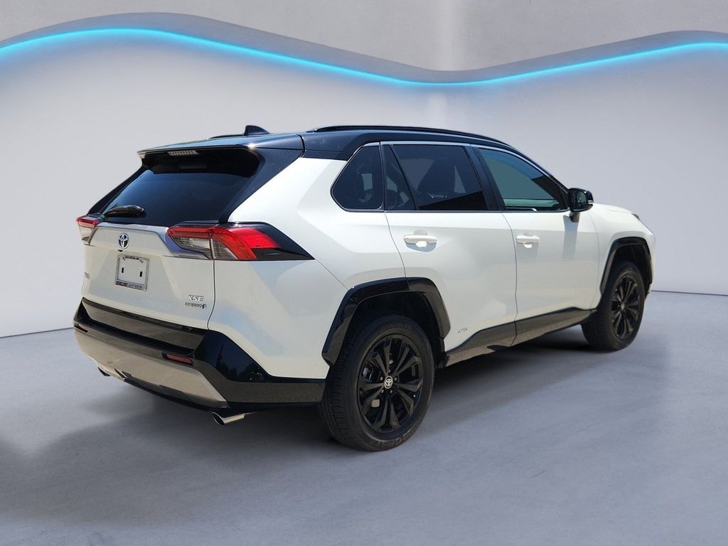 Used 2022 Toyota RAV4 Hybrid XSE SUV
