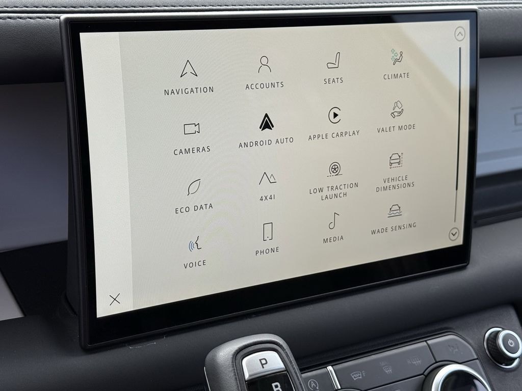 2025 Land Rover Defender X-Dynamic SE - Photo 23