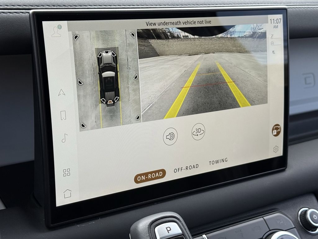 2025 Land Rover Defender X-Dynamic SE - Photo 25