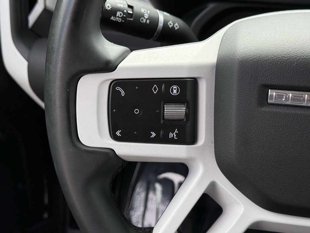 2025 Land Rover Defender X-Dynamic SE - Photo 19