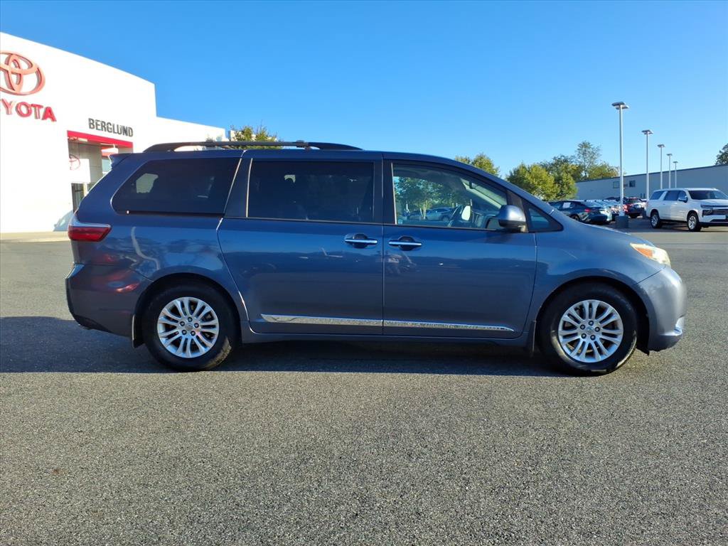 Used 2015 Toyota Sienna XLE Passenger Van