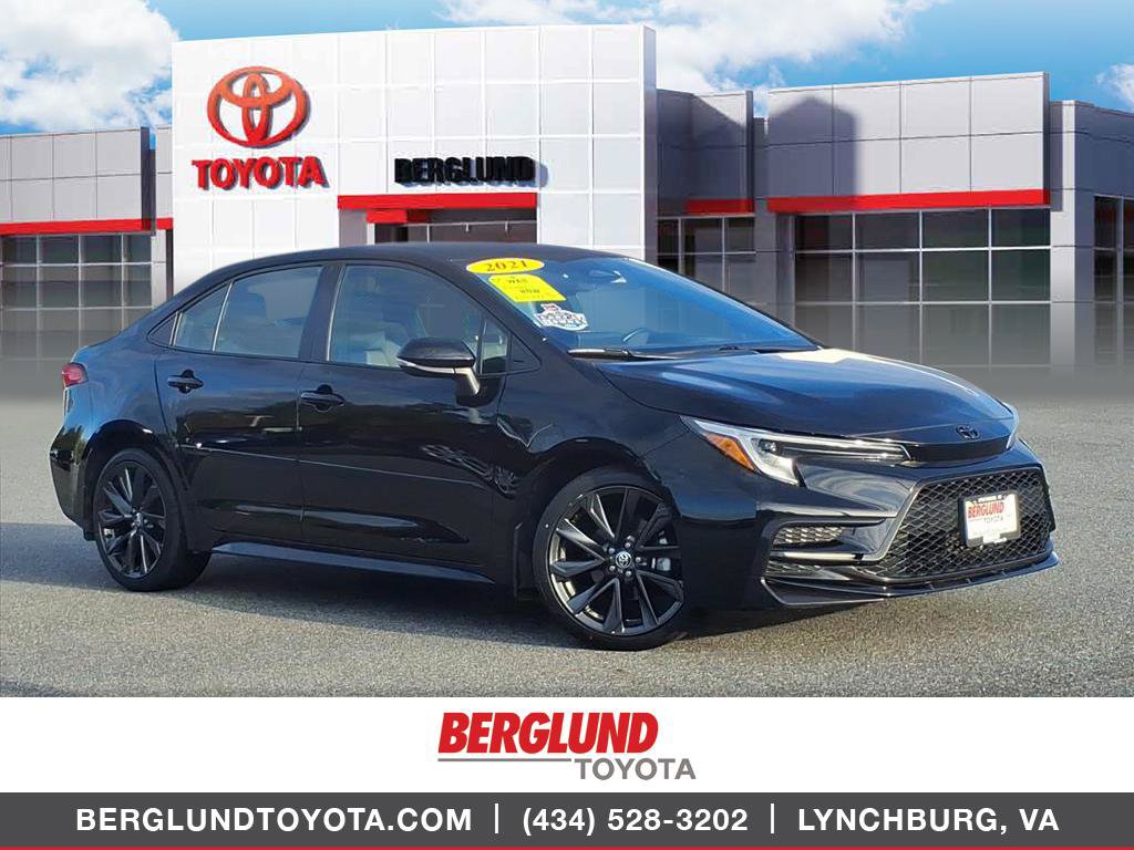 Used 2025 Toyota Corolla SE Sedan