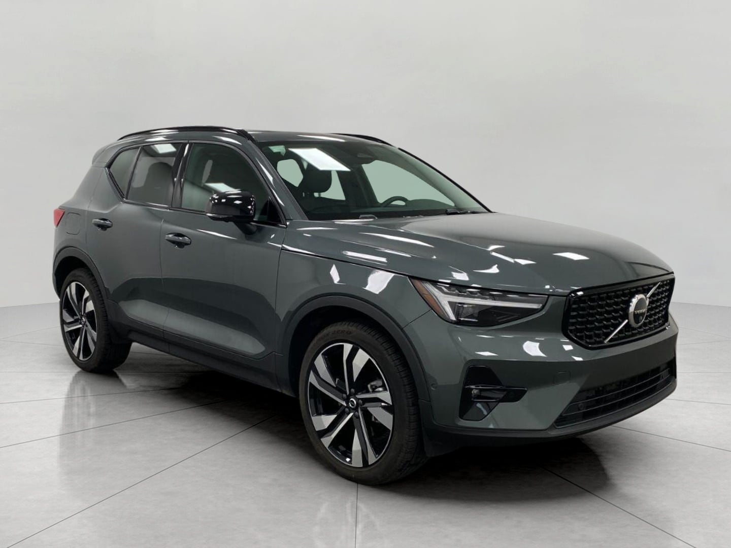 2026 Volvo XC40