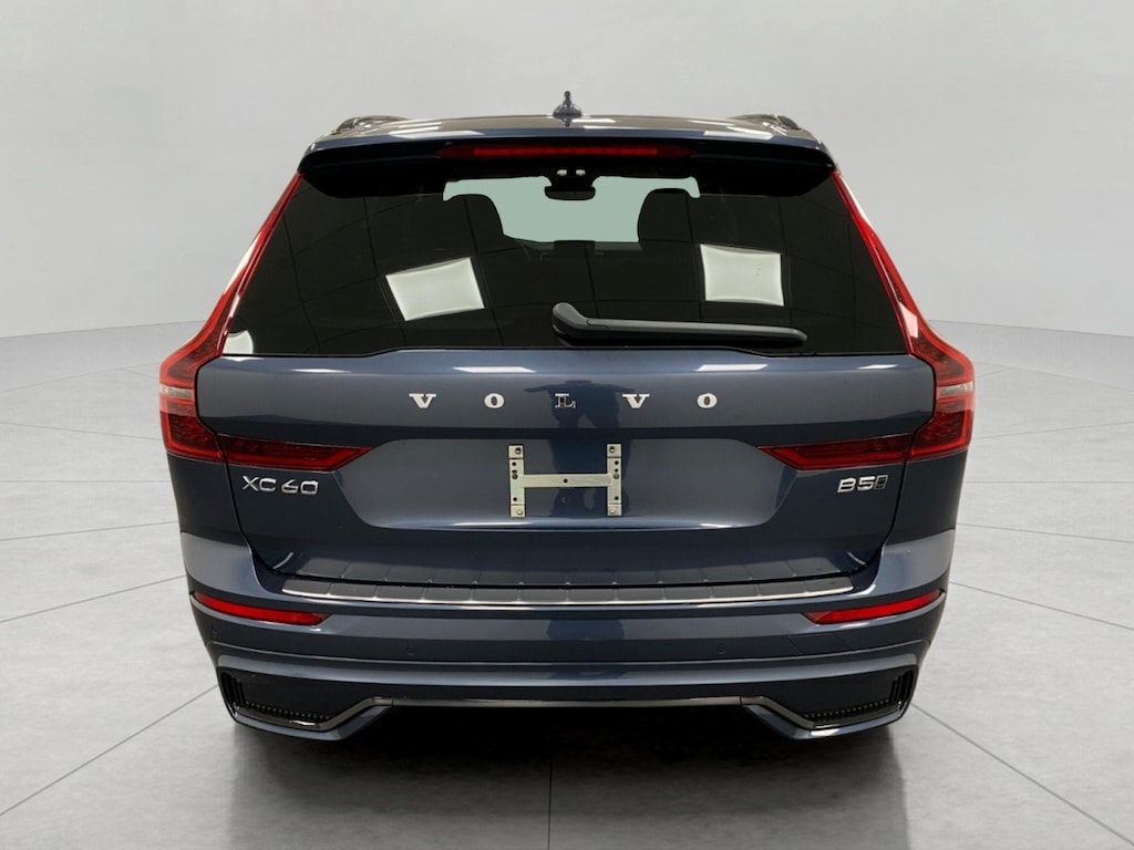 Used 2027 Volvo XC60 Plus SUV