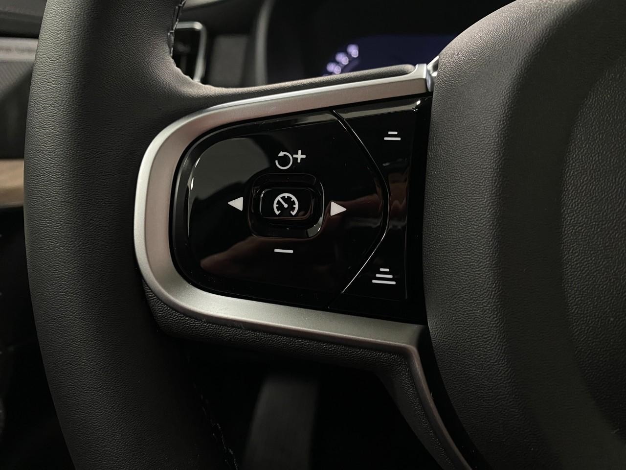 2026 Volvo XC90 Plus - Photo 15