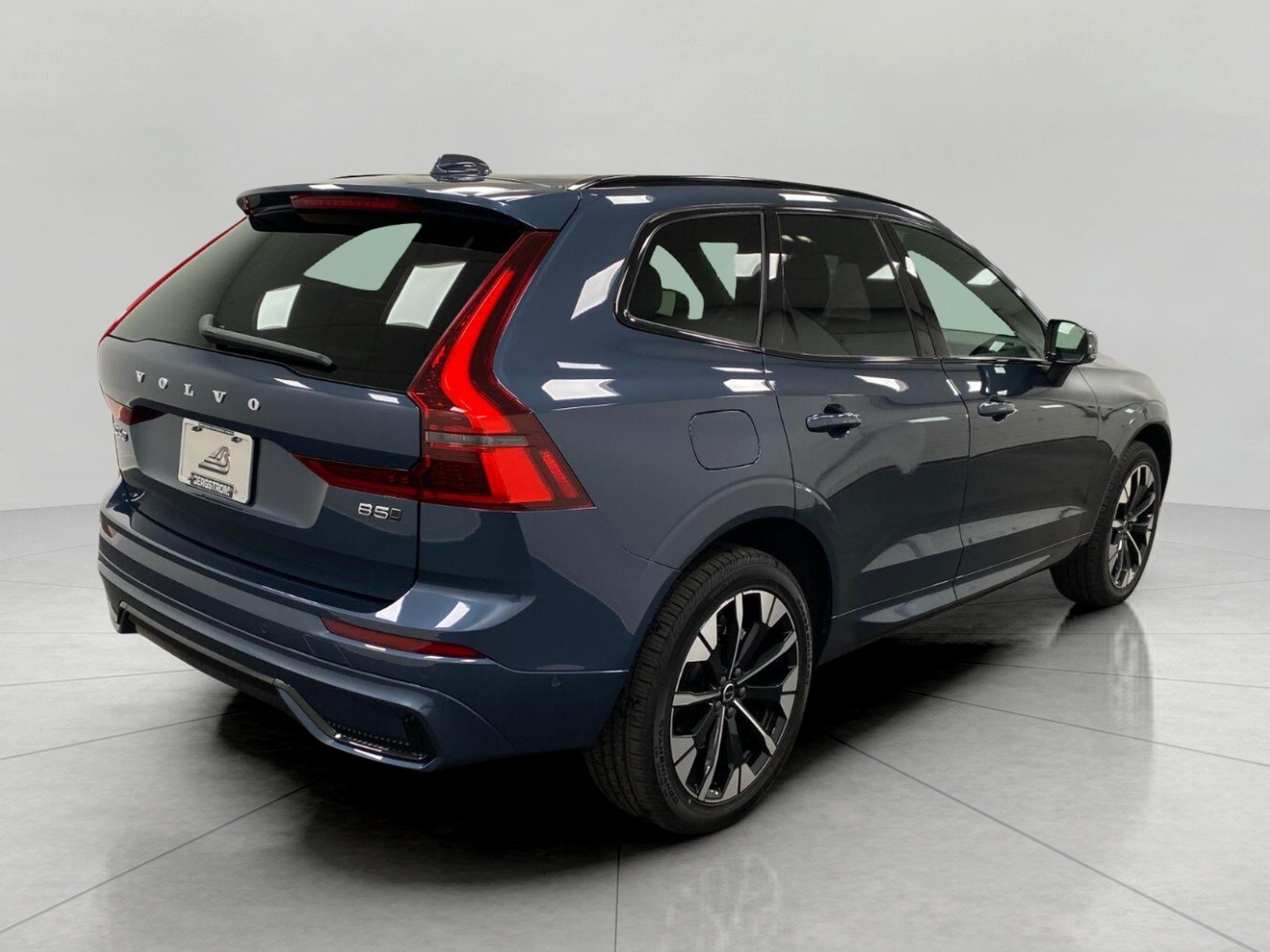 Used 2026 Volvo XC60 B5 AWD Plus SUV