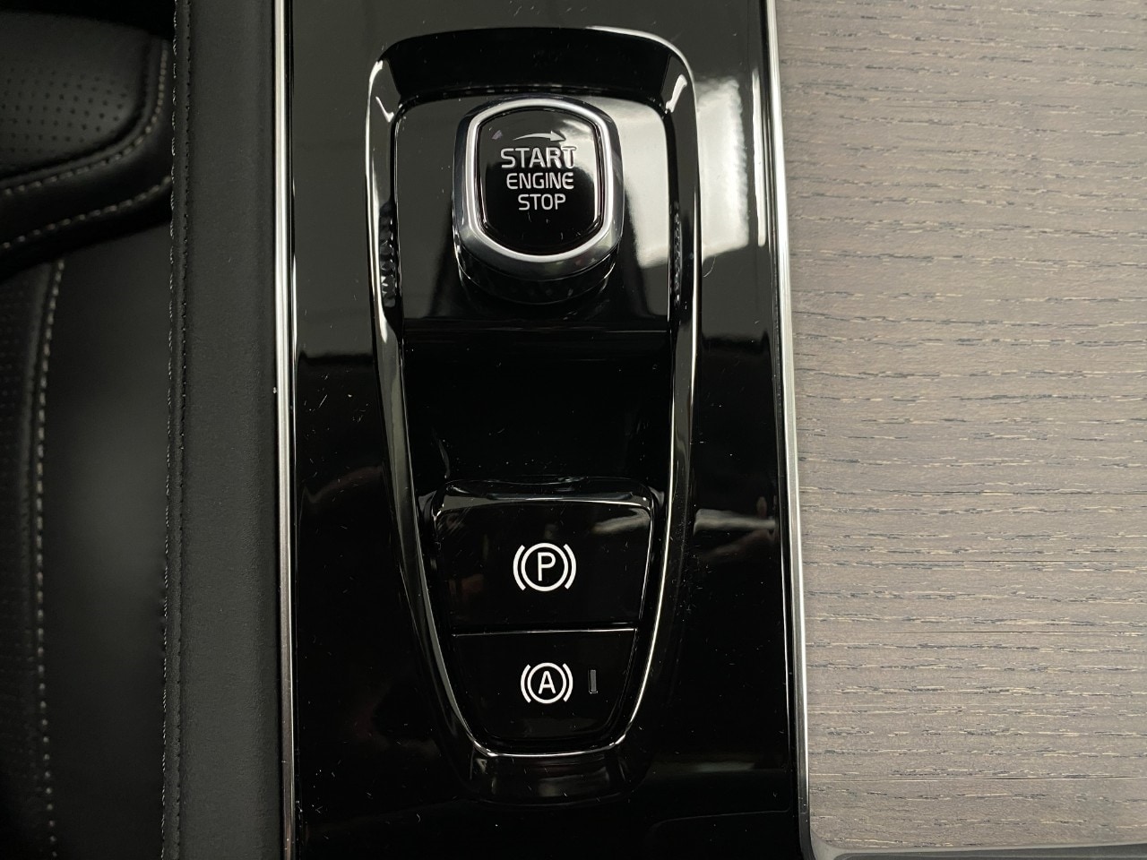 2026 Volvo XC90 Ultra - Photo 27