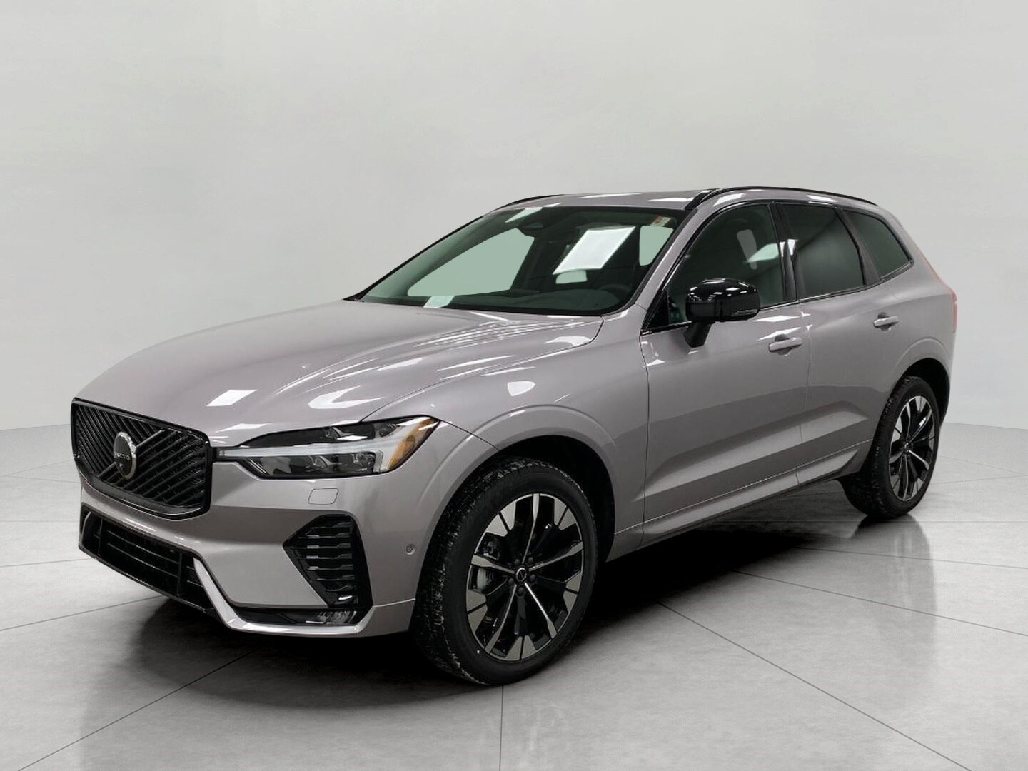 2026 Volvo XC60 Plus - Photo 44