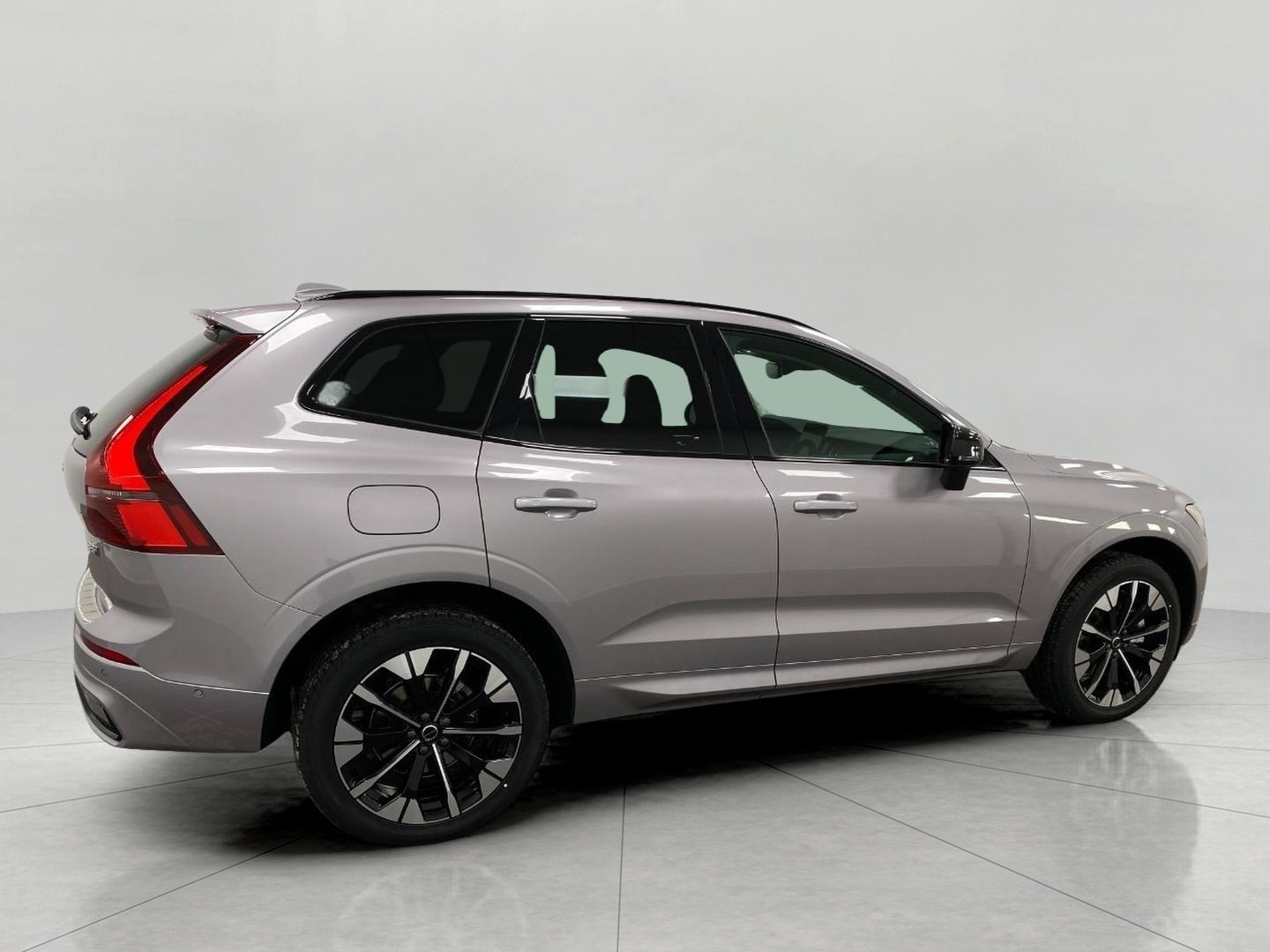 2026 Volvo XC60 Plus - Photo 37