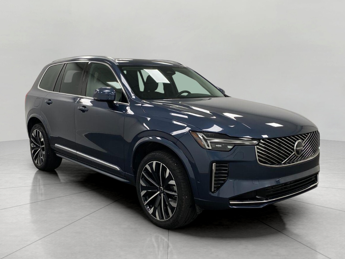  Volvo XC90 Plug-In Hybrid