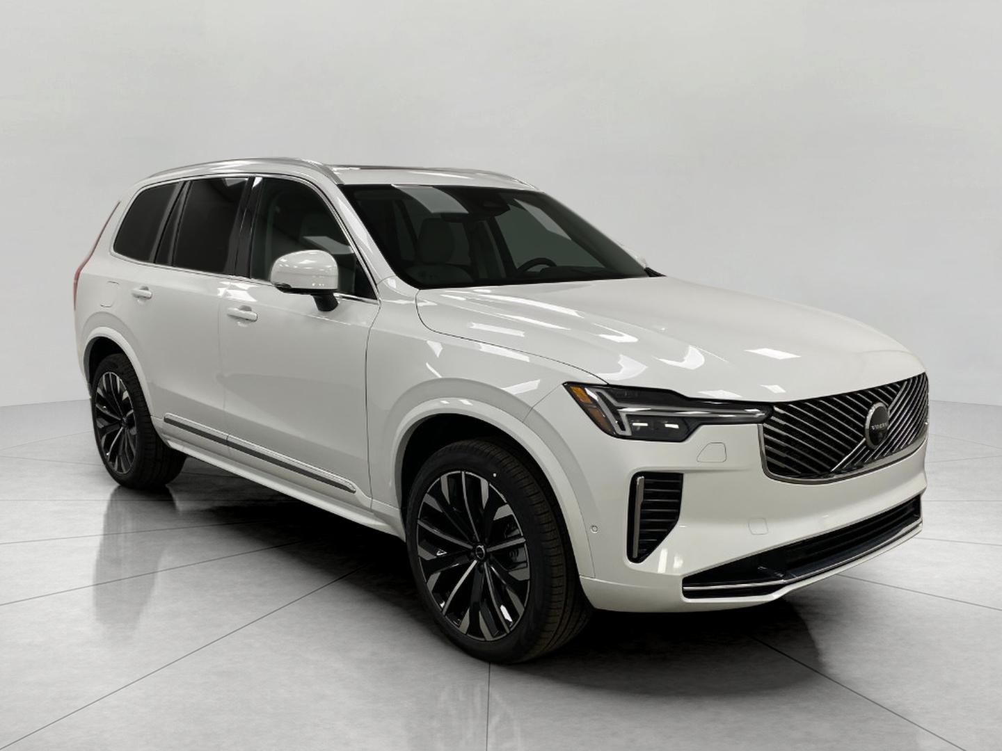  Volvo XC90 plug-in hybrid