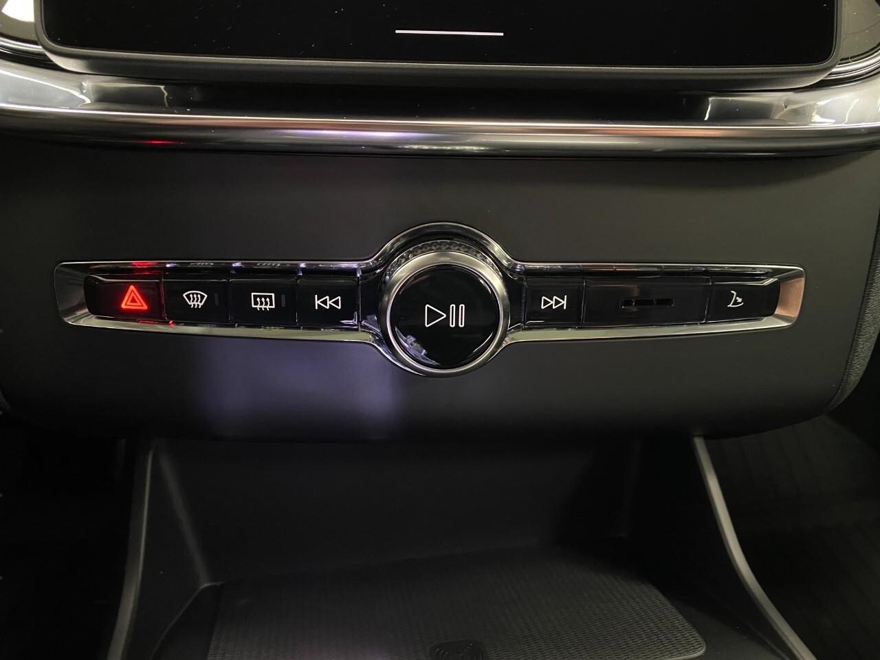 2026 Volvo XC90 Ultra - Photo 24