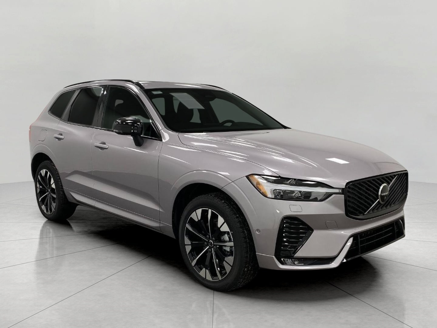 2026 Volvo XC60 Plus - Photo 36