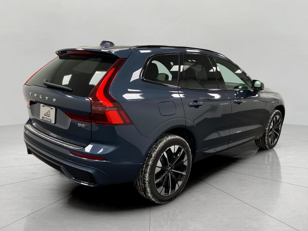 Used 2026 Volvo XC60 B5 Plus SUV