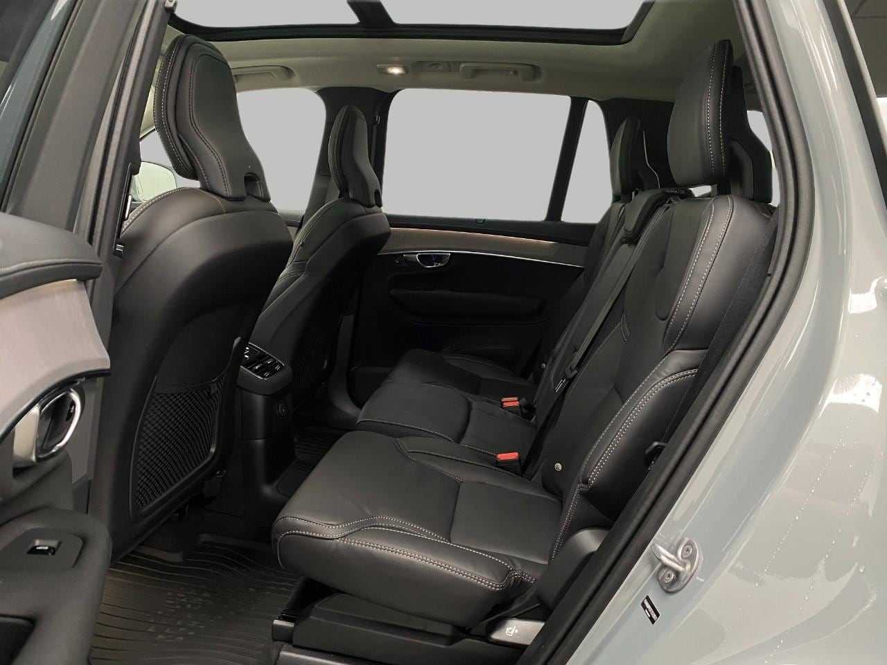 2026 Volvo XC90 Ultra - Photo 29