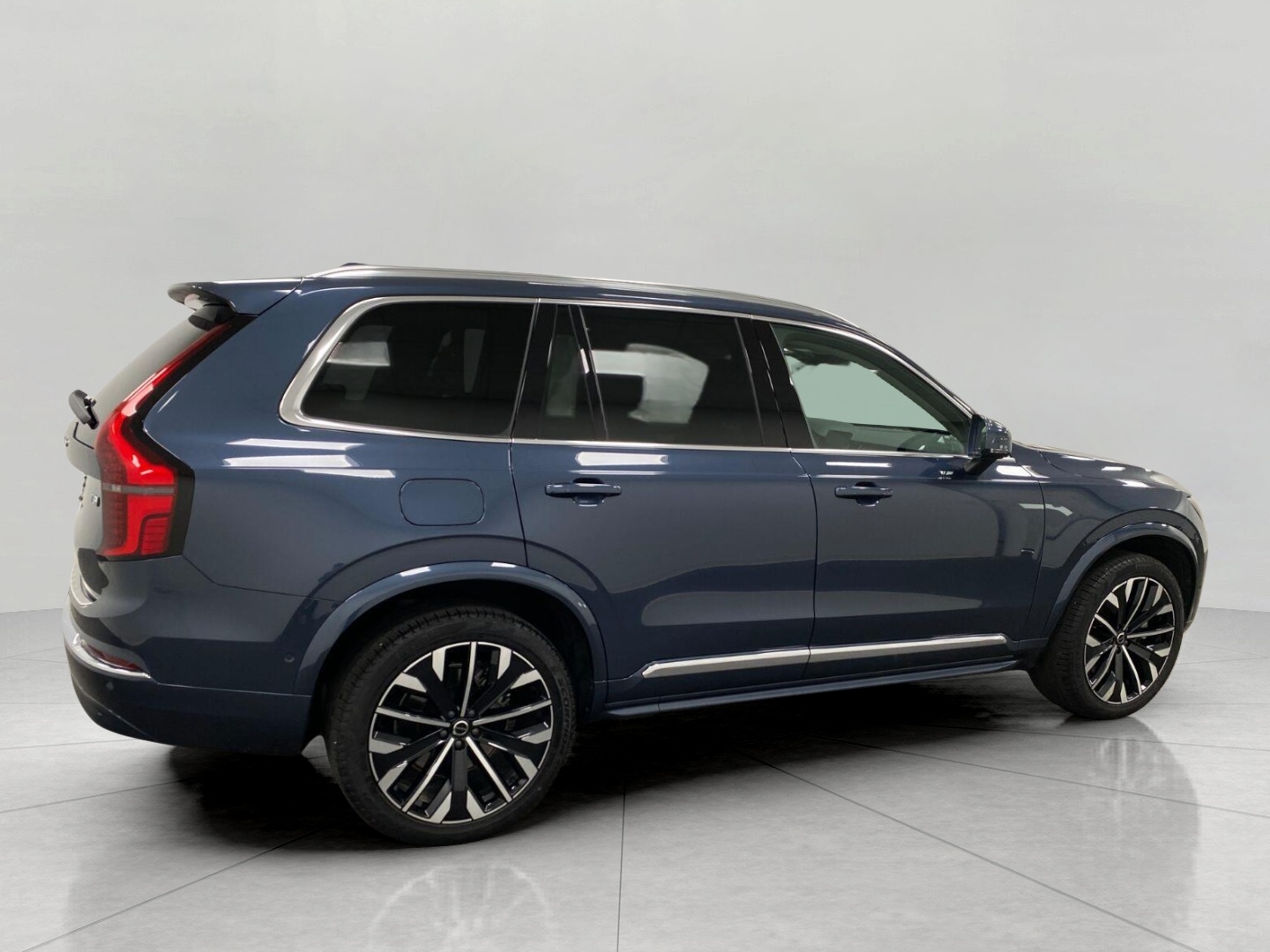 Used 2026 Volvo XC90 Plug-In Hybrid T8 AWD Plus 7-Seater SUV