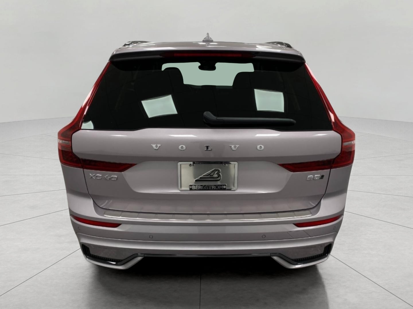 2026 Volvo XC60 Plus - Photo 39