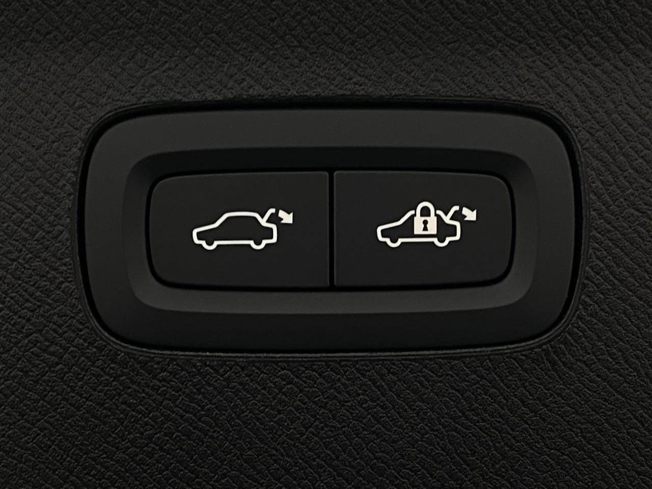2026 Volvo XC90 Ultra - Photo 41