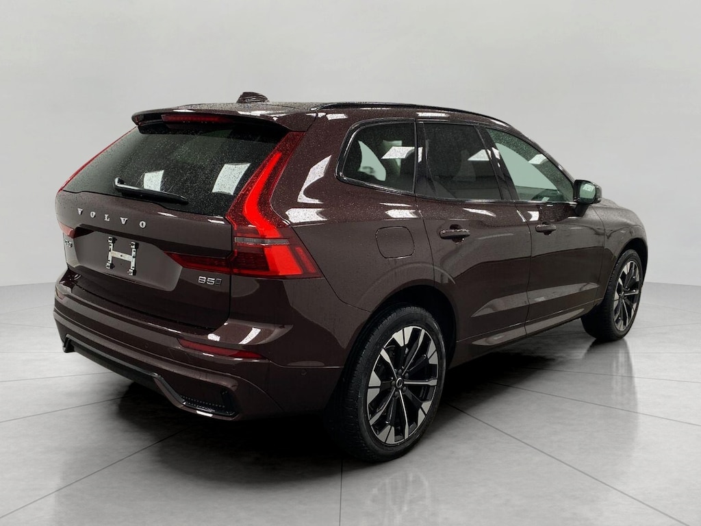 Used 2026 Volvo XC60 B5 AWD Plus SUV