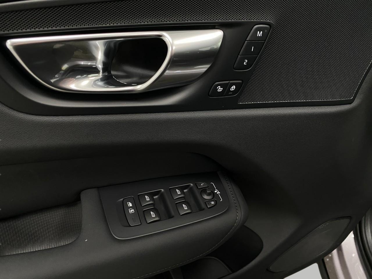 2026 Volvo XC60 Plus - Photo 68