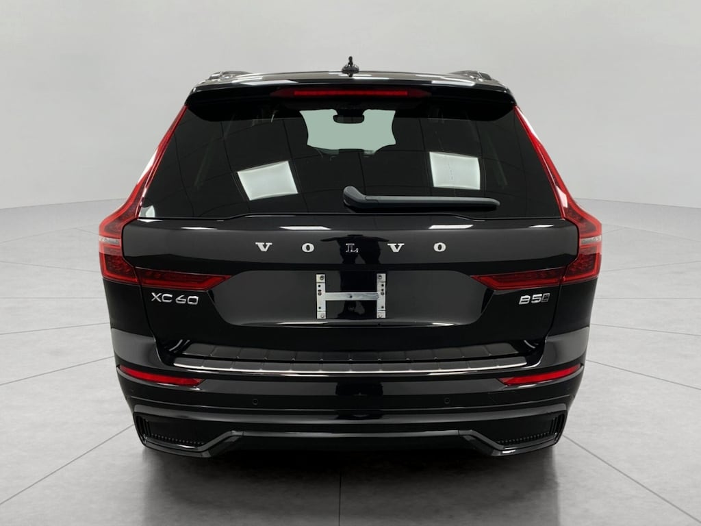 Used 2026 Volvo XC60 B5 AWD Plus SUV