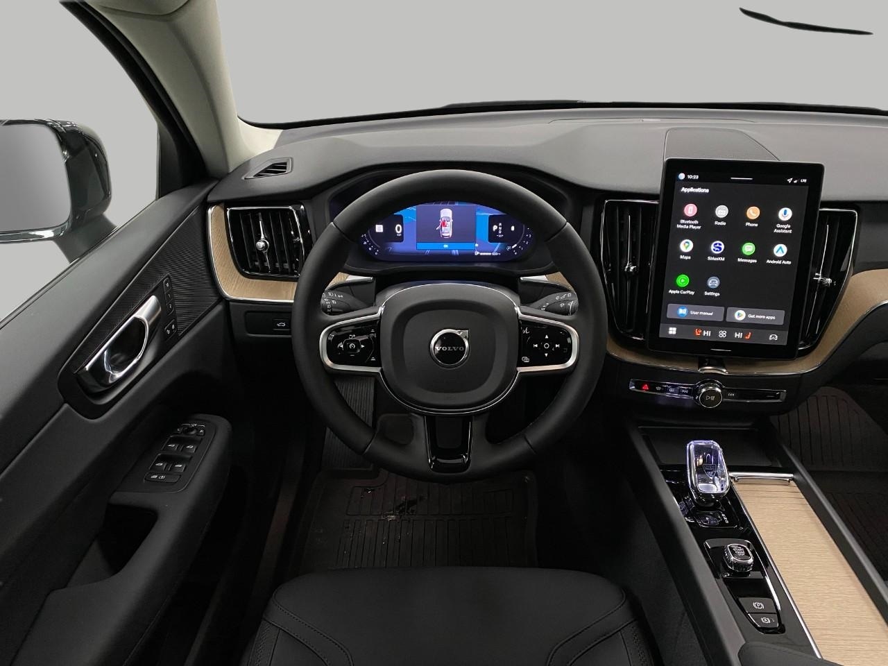 2026 Volvo XC60 Plus - Photo 13