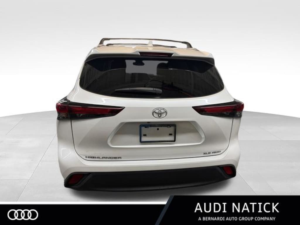 Used 2024 Toyota Highlander XLE SUV