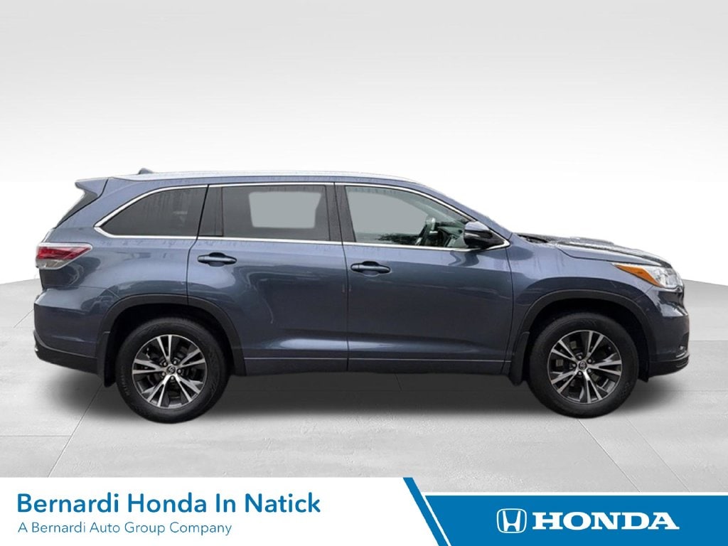 Used 2016 Toyota Highlander XLE V6 SUV