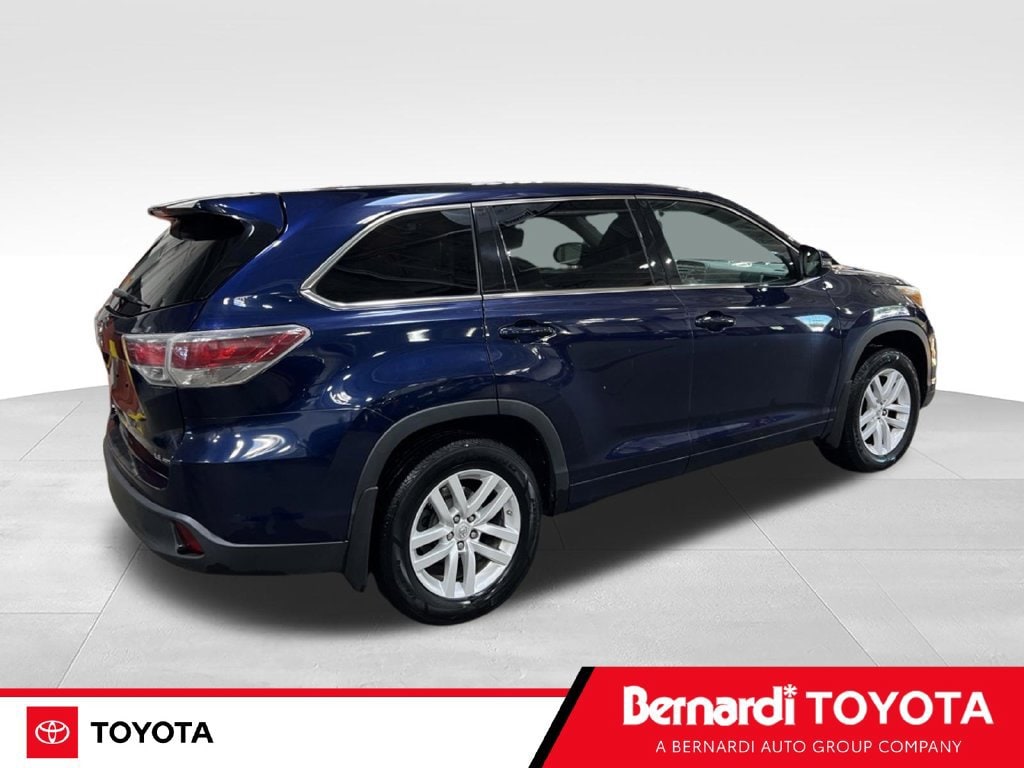 Used 2015 Toyota Highlander LE V6 SUV