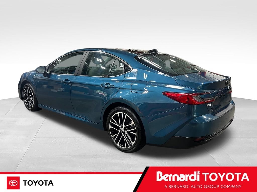 Used 2025 Toyota Camry XLE Sedan