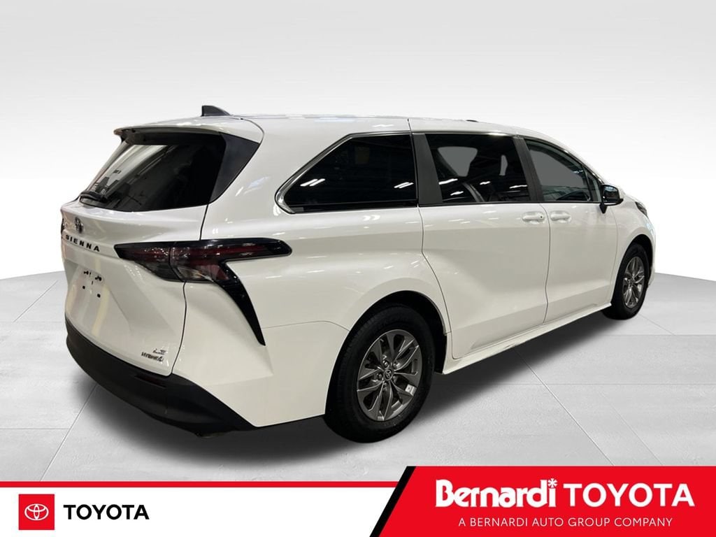 Certified 2023 Toyota Sienna LE 8 Passenger Van Passenger Van